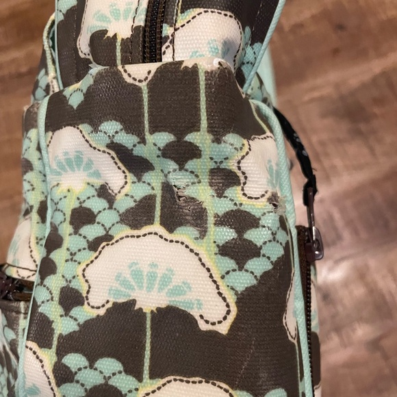 Petunia Pickle Bottom Diaper Shoulder Bag - Picture 8 of 12